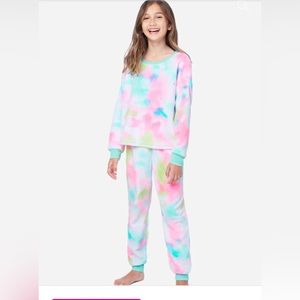 NWT Justice plush pajama set